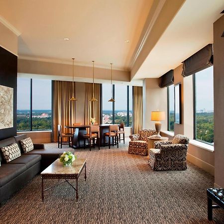 Sheraton Greensboro Exterior photo